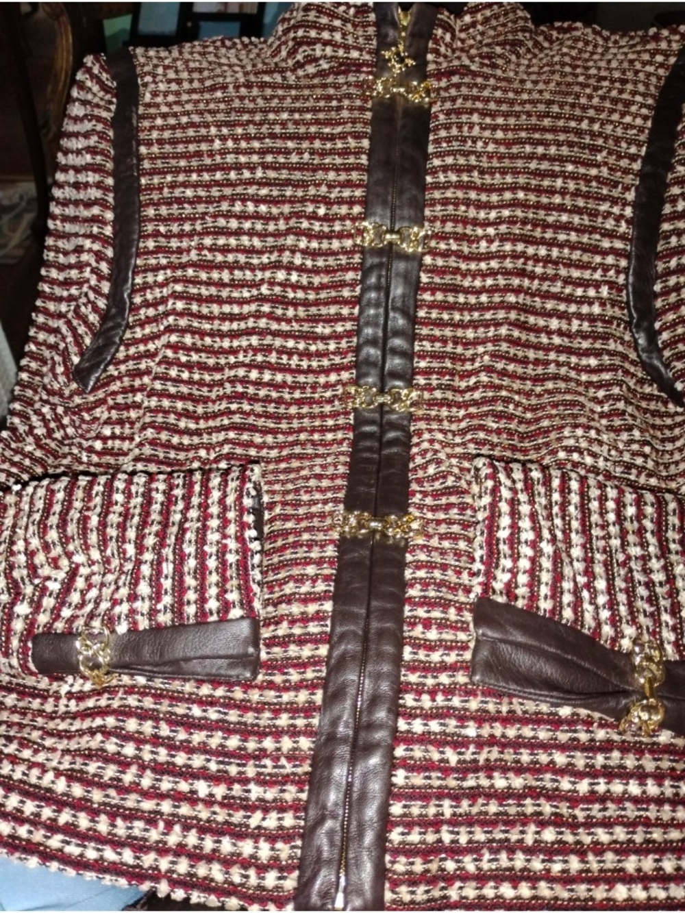 St John 10/12 Burgundy Cream Brown Boucle Knit Jacket Brown Leather Pants Suit - Picture 3 of 14